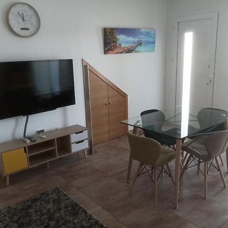 2 Bedroom Apartment, 150 M. From Beach And Centre Of Villaricos Kültér fotó