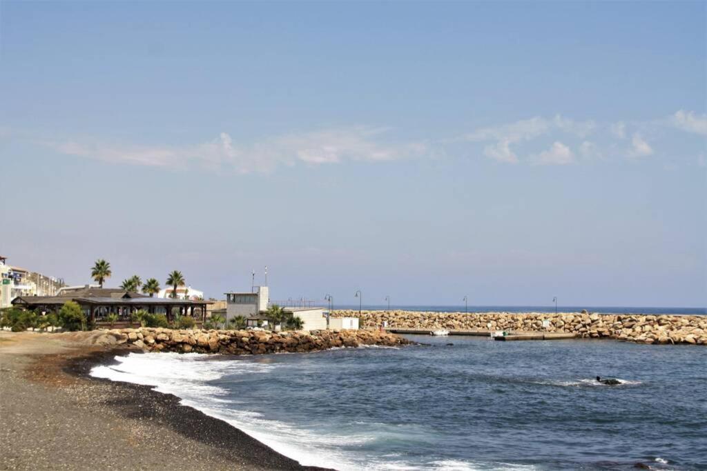 2 Bedroom Apartment, 150 M. From Beach And Centre Of Villaricos Kültér fotó